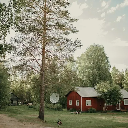 Heidin Mummola Farm